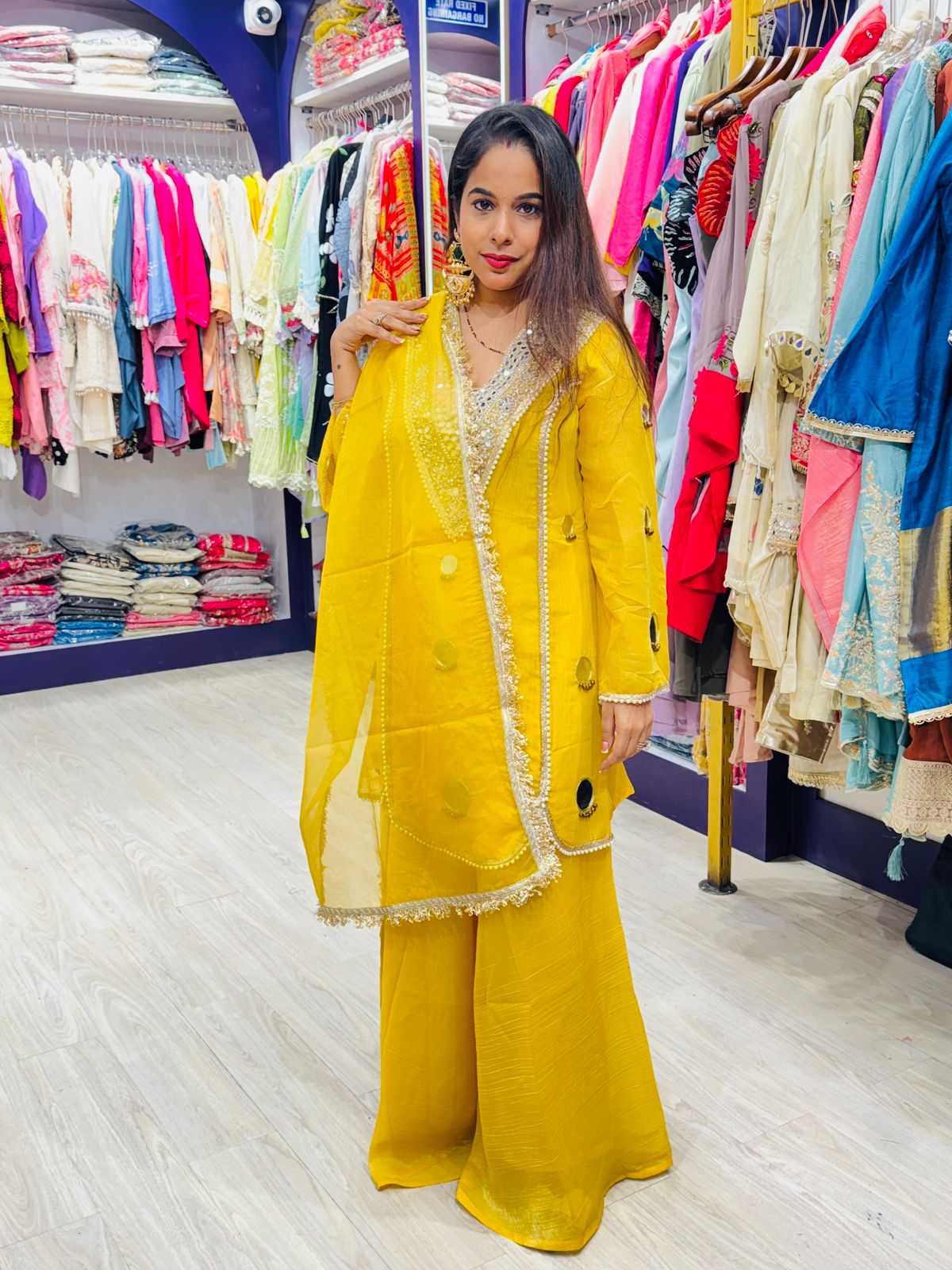"Aabroo" - 3 Piece Suit with Stole Size Dupatta