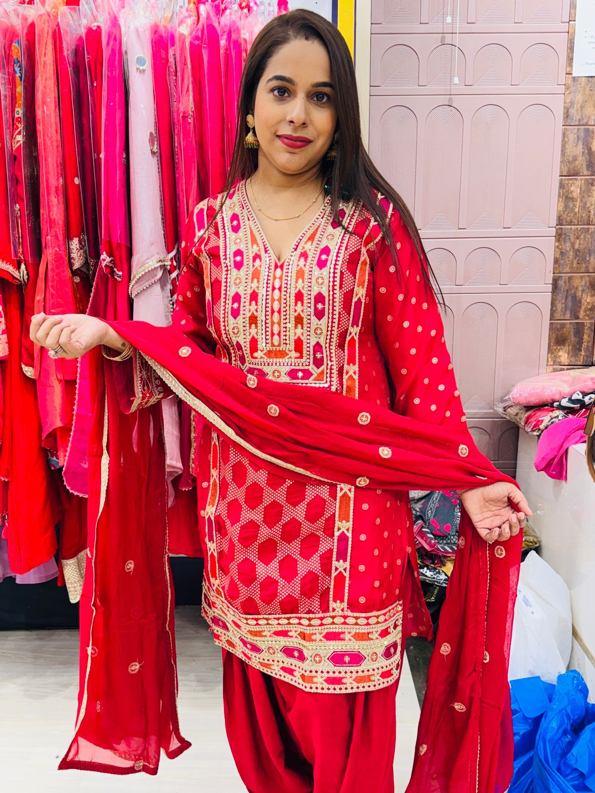 "Sarmaya"- 3 Piece Salwar Suit Set