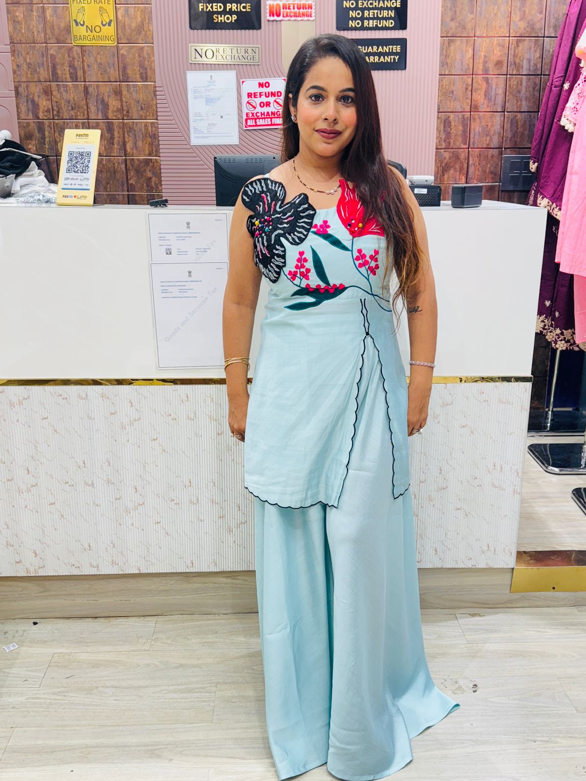 Floral Embroidered Sleeveless Kurta with Palazzo Set