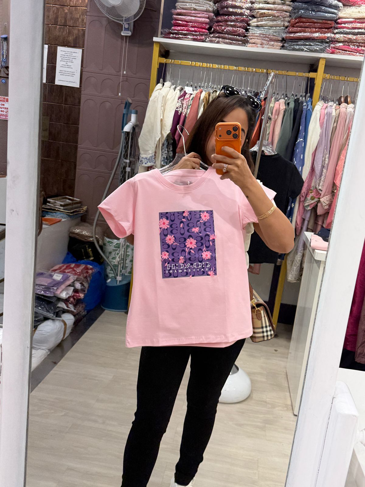 "Tee" - Everyday Chic Graphic T-Shirt (Available in 4 Variants)