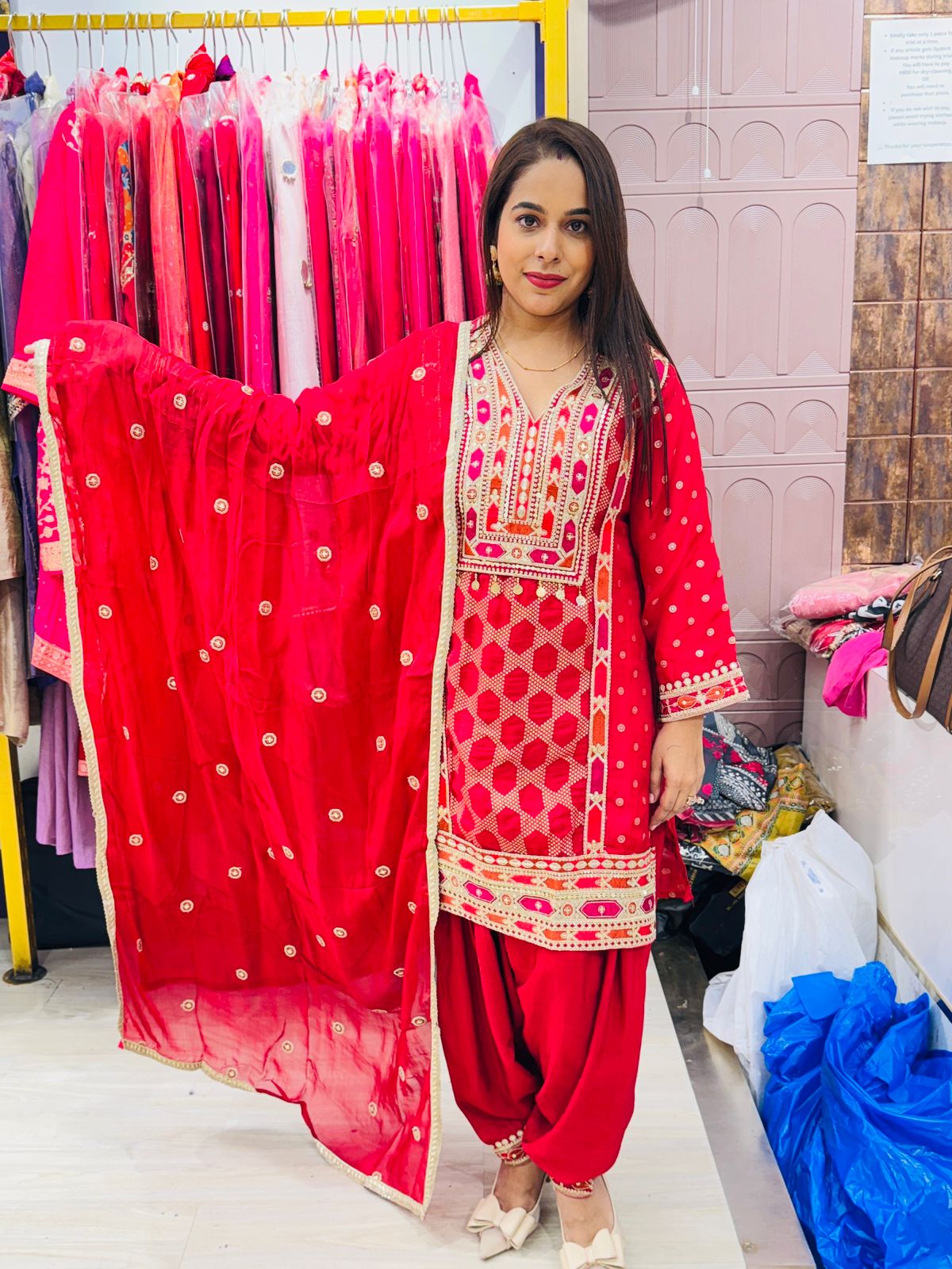 "Sarmaya"- 3 Piece Salwar Suit Set